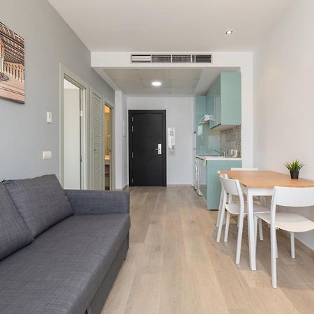 Apartment With Free Parking And Pool Bormujos Exterior foto
