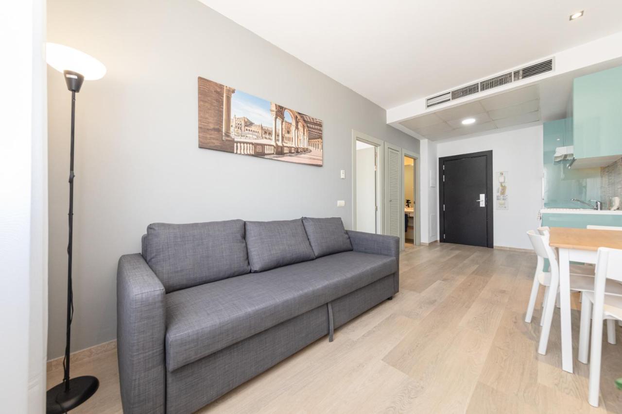 Apartment With Free Parking And Pool Bormujos Exterior foto